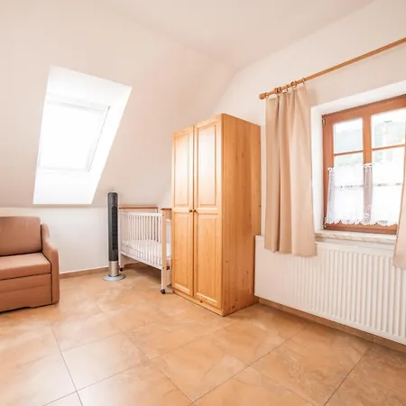 Nad Starym Sklepem V Pavlove Hotel apartamentowy Pavlov